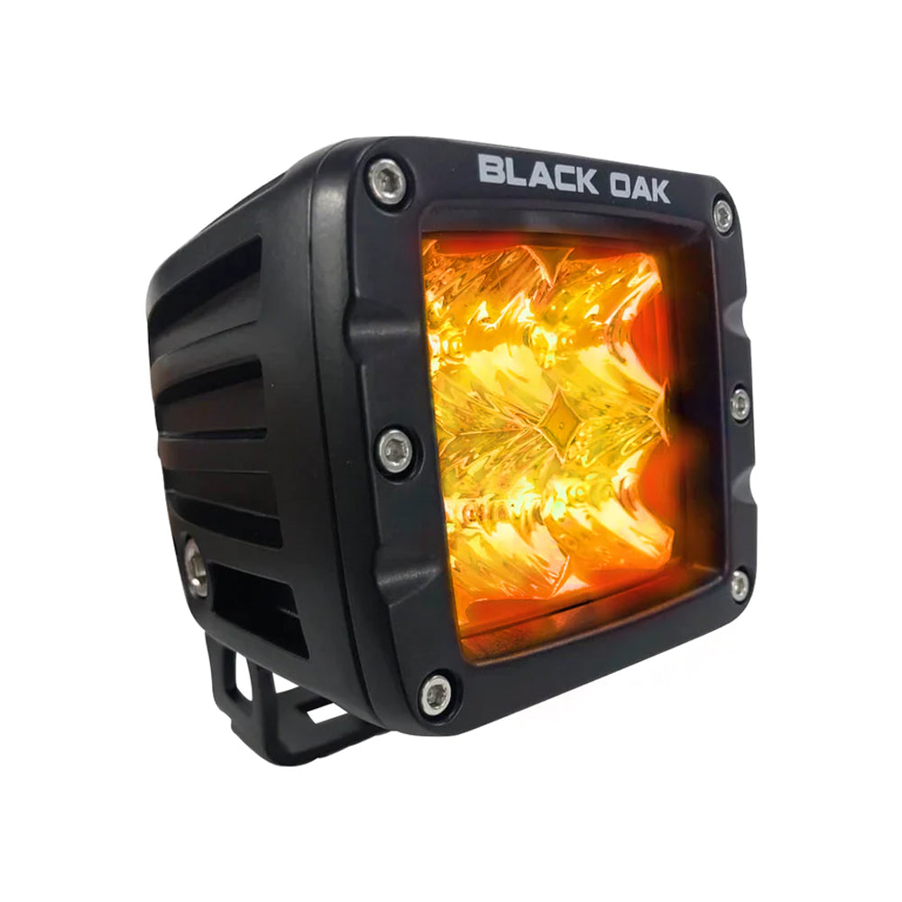 Foco LED ámbar de 2" Black Oak - Óptica de inundación - Carcasa negra - Pro Series 3.0