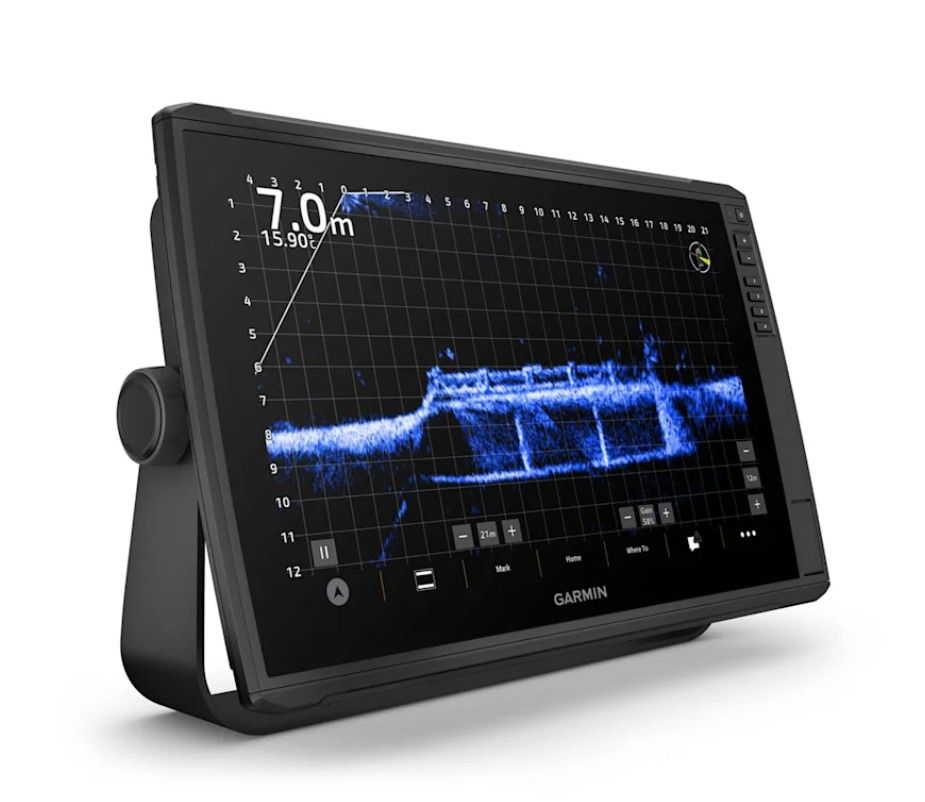 Garmin ECHOMAP™ Ultra 2 16" Chartplotter 162sv w/Worldwide Basemap & GT56UHD-TM Transducer