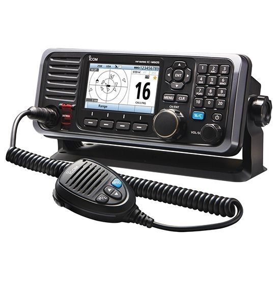 Radio VHF de montaje fijo Icom IC-M605 de 25 W con pantalla a color y AIS