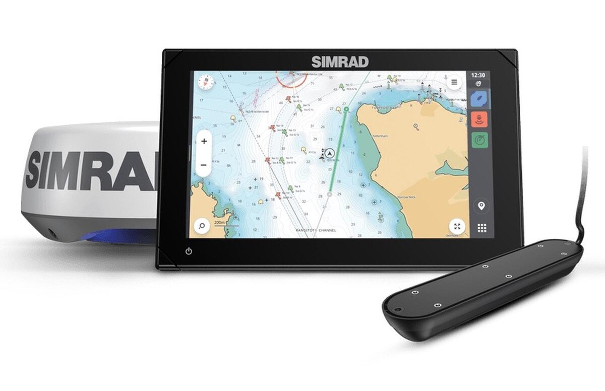 Paquete de radar Simrad NSX™ 3009: Domo de radar HALO20+ y transductor Active Imaging™ 3-in-1
